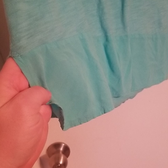 Teal Gap Tank with accents - Picture 6 of 8